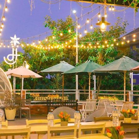 Hotel Roditha Banjarbaru Banjarmasin  Kültér fotó