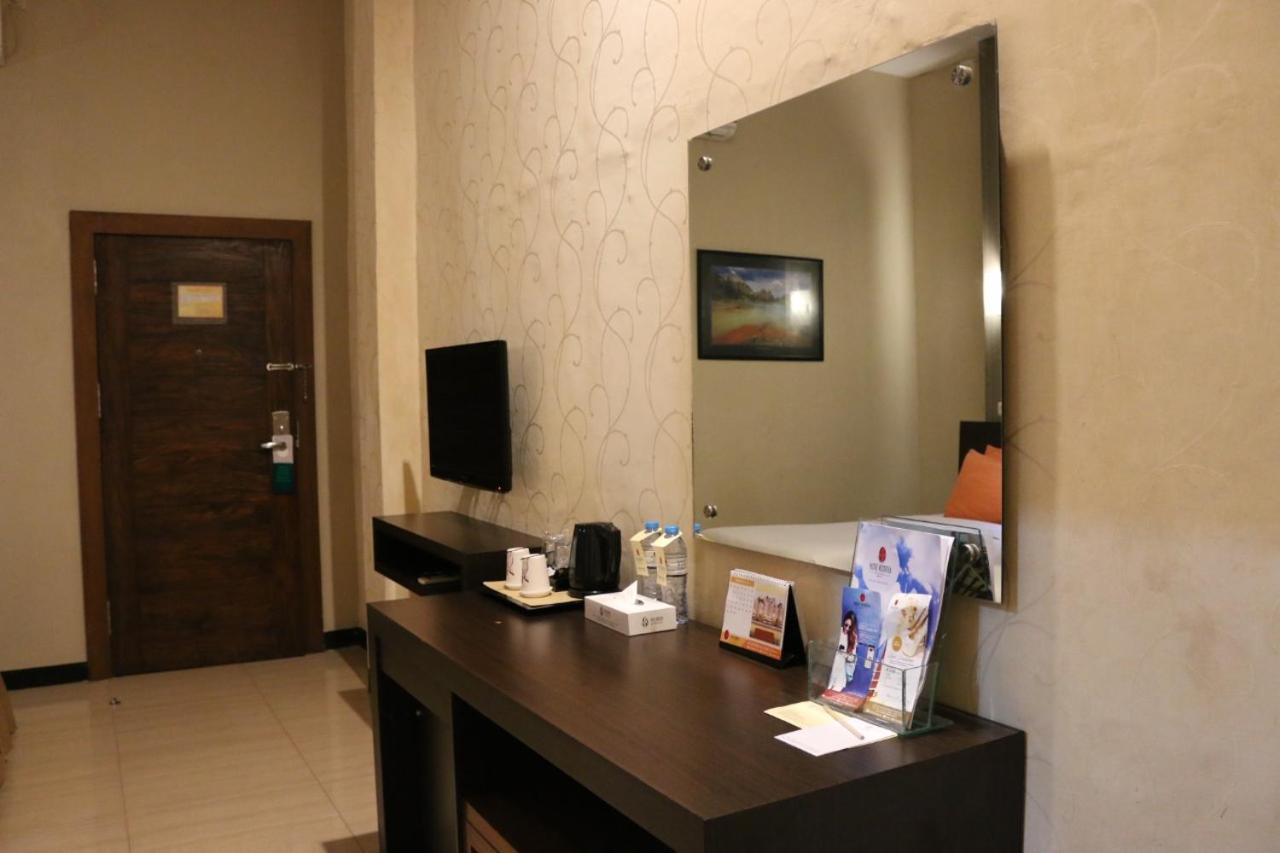 Hotel Roditha Banjarbaru Banjarmasin  Kültér fotó