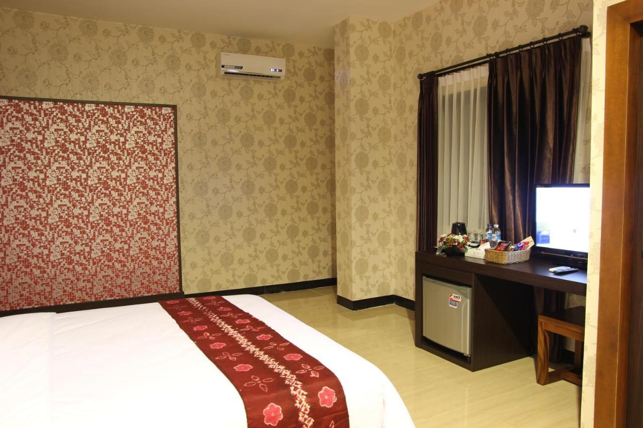 Hotel Roditha Banjarbaru Banjarmasin  Kültér fotó