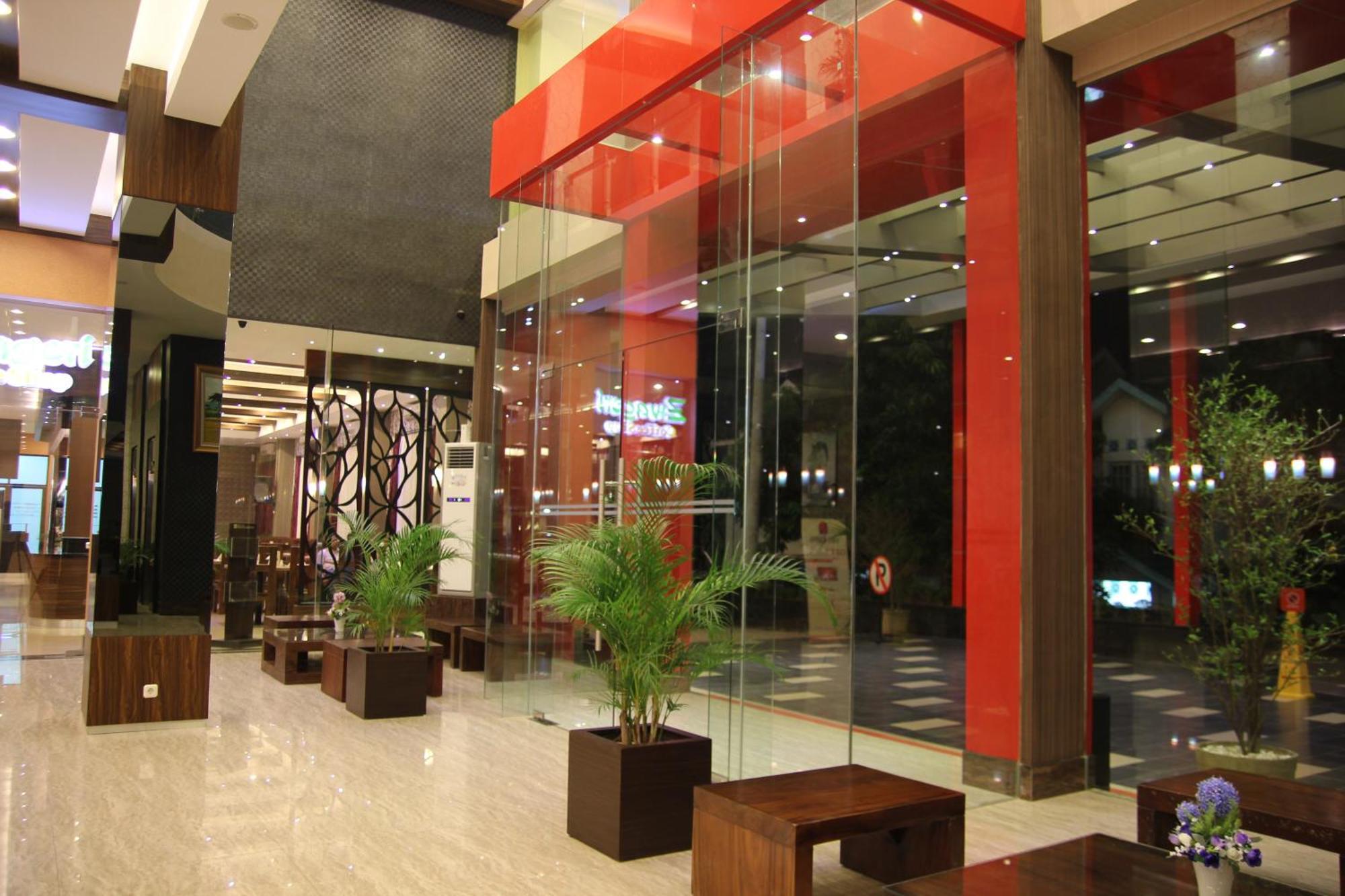 Hotel Roditha Banjarbaru Banjarmasin  Kültér fotó