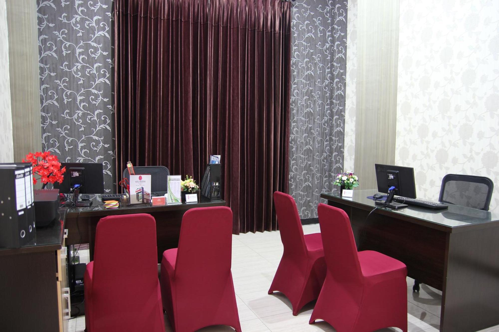 Hotel Roditha Banjarbaru Banjarmasin  Kültér fotó